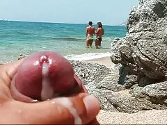 אוסף סרטוני סקס לצפיה חינם להשתין לסביות ואורגיה קיצונית של Summertime Fun
