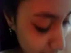 זונה משתינה אחרי ששיחקה בכוס שלה סרטים ארוטים לצפיה